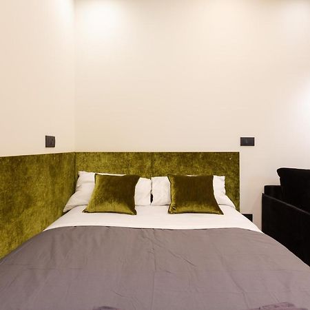 Pay60 -Crescenzago- Luxury Yellow House Milan Extérieur photo
